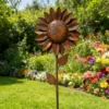 [2.5D] Distressed Iron Sunflower Flower Stake, Courtyard Lawn Decorative Ornament, Outdoor Garden Decor Ground Insert