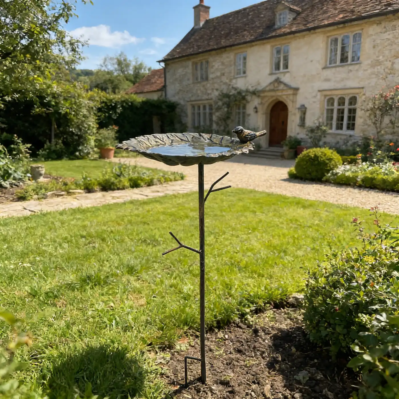 Lotus Leaf Bird Bath Stake for Garden Birds - Image 4