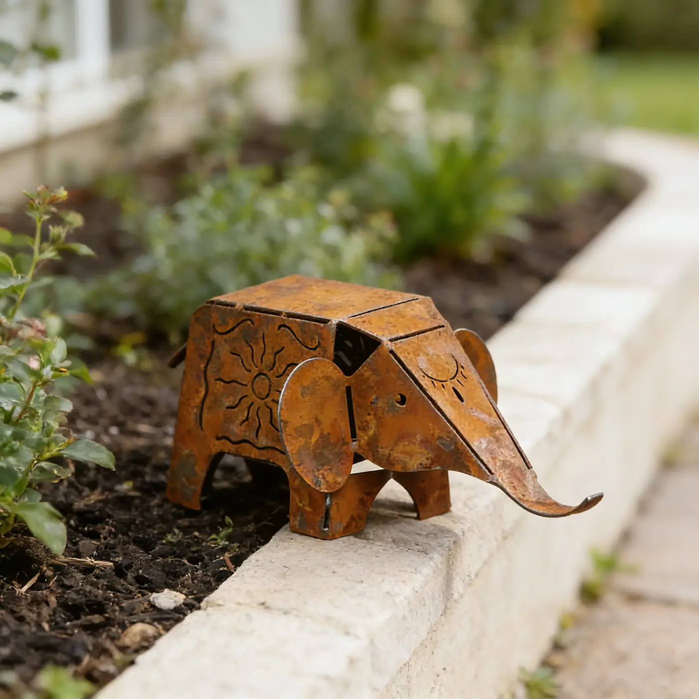 Rustic Elephant Garden Statue for Lawn Decor - Image 3